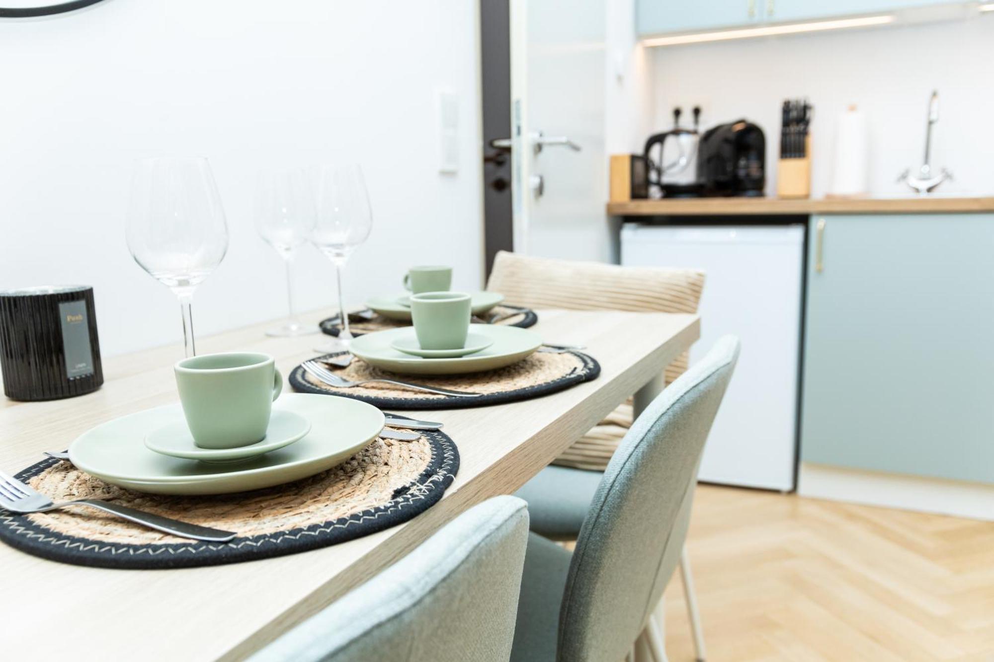 شقة Charming Retreat Walking Distance From Town Centre فيينا المظهر الخارجي الصورة