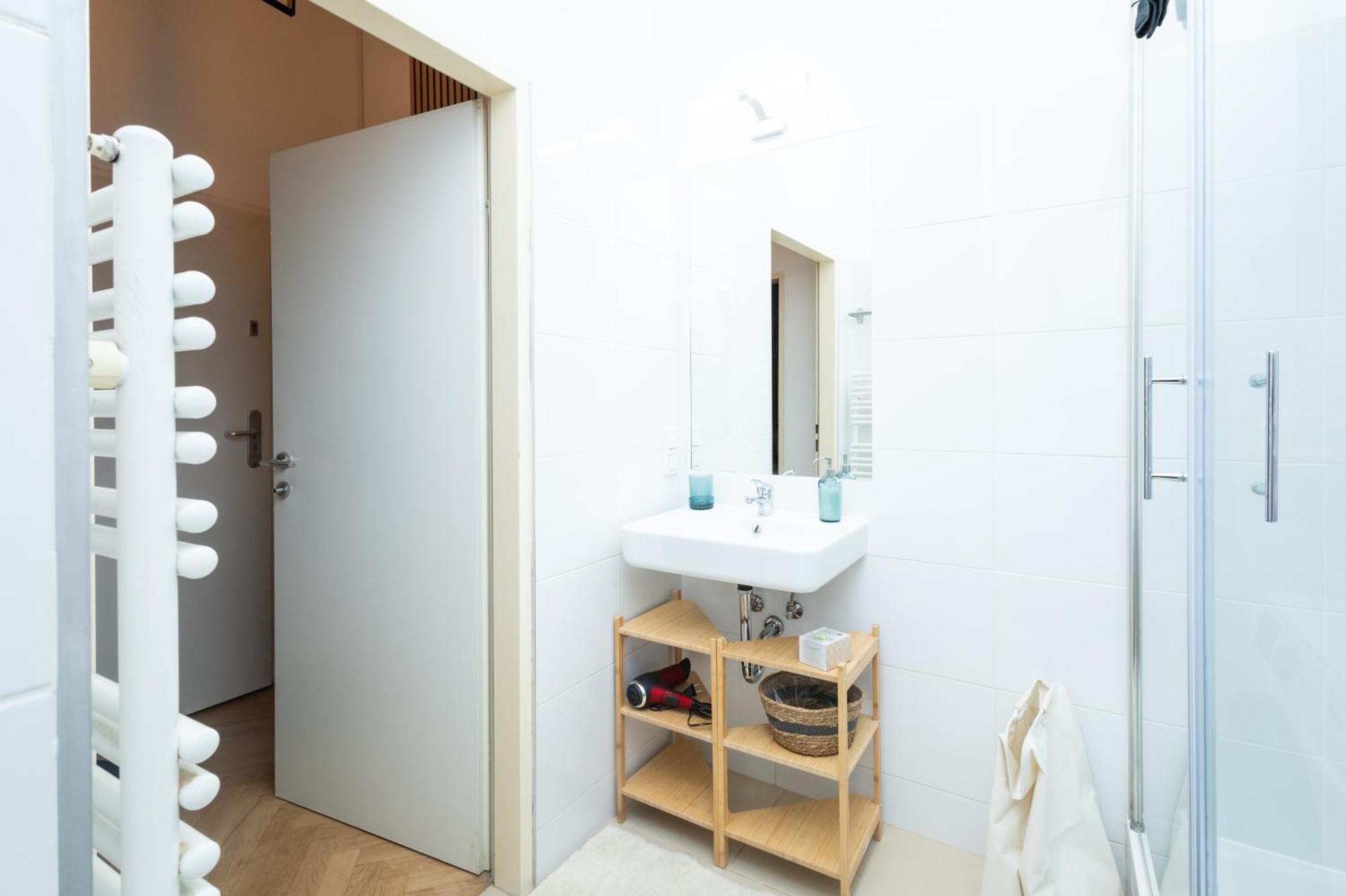شقة Charming Retreat Walking Distance From Town Centre فيينا المظهر الخارجي الصورة